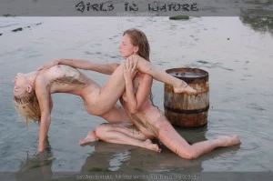 12-girls-in-nature