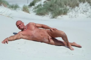 13-nudist-photos-from-around-the-world