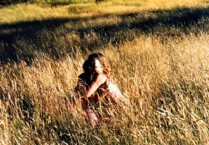 02-amazing-nude-girls-near-the-water