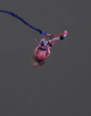 21-babes-bungee-jumping