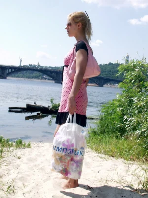 02-amazing-nude-blonde-chick