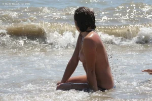 14-real-and-natural-nudist-life