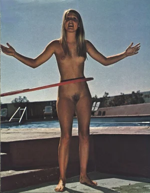 04-love-to-be-nudist