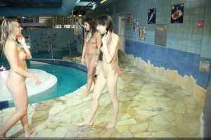 06-teens-near-the-pool
