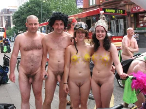 07-lovely-nudist-couples