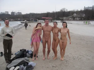 04-beautiful-sexy-nudists