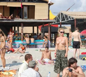 12-wonderful-candid-teens