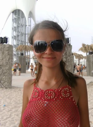 07-they-love-parties