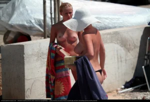 08-candid-collection-from-the-beach