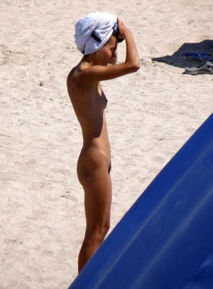 09-perfect-nudist-pussies