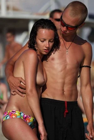 05-sexy-nudists-from-kazantip