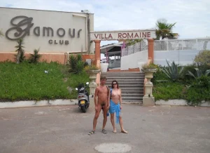 02-perfect-nudists-couples