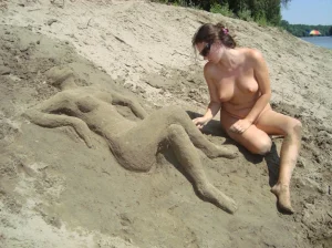 09-perfect-nudists-couples