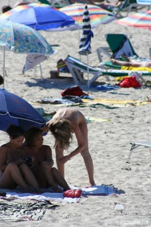 02-lovely-nude-beach