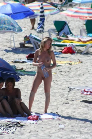 05-lovely-nude-beach