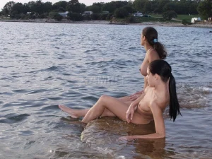 12-nudists-on-the-beach