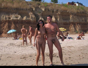 Nude beach chicks